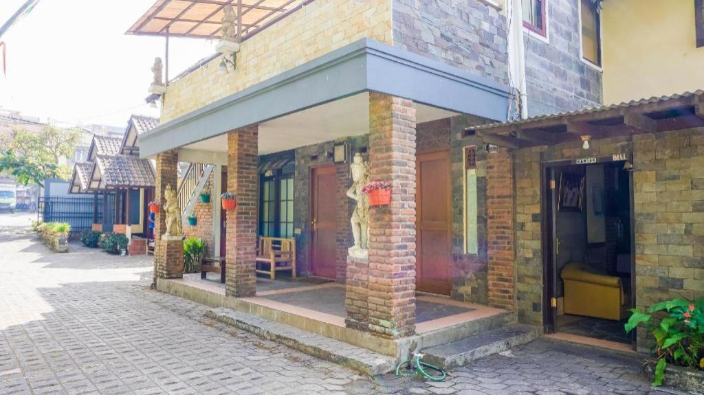 Oyo 1488 Hotel Cemara Asri Lembang Exterior photo
