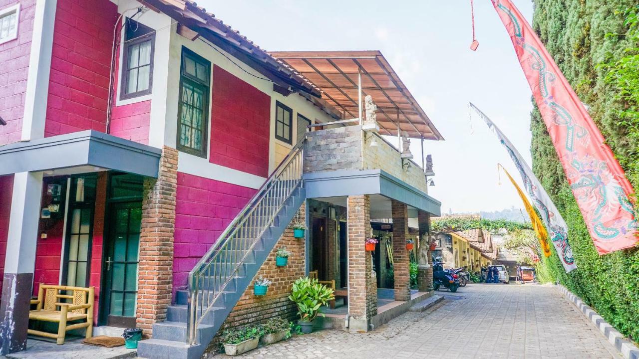 Oyo 1488 Hotel Cemara Asri Lembang Exterior photo